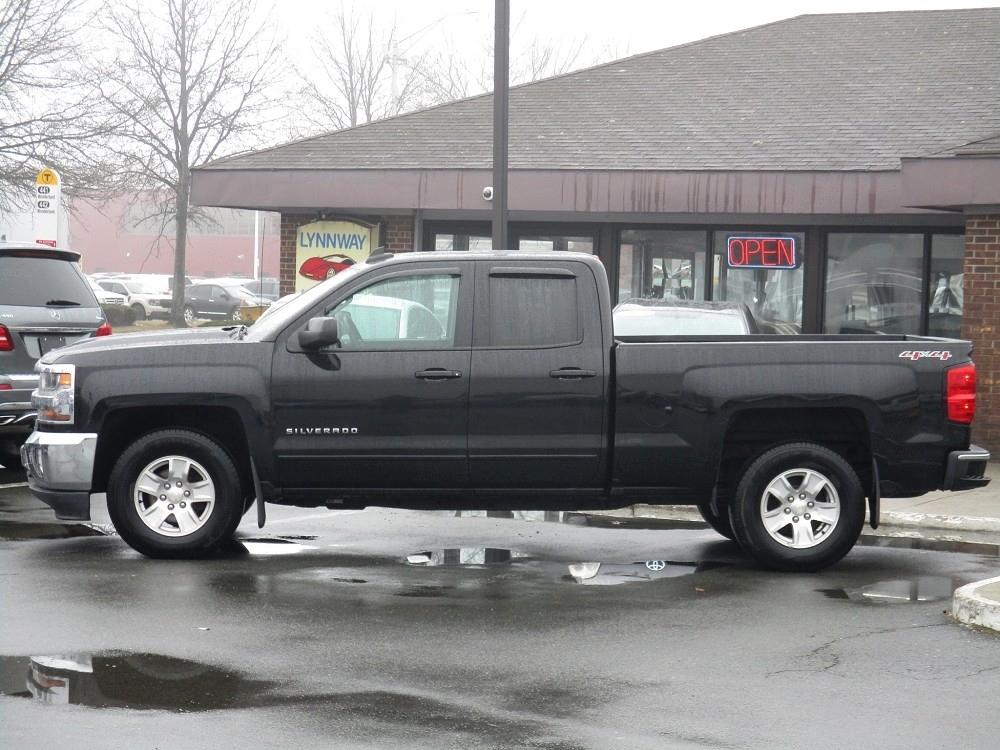Chevrolet Silverado 1500 4WD Double Cab 143.5" LT w/1LT 2017
