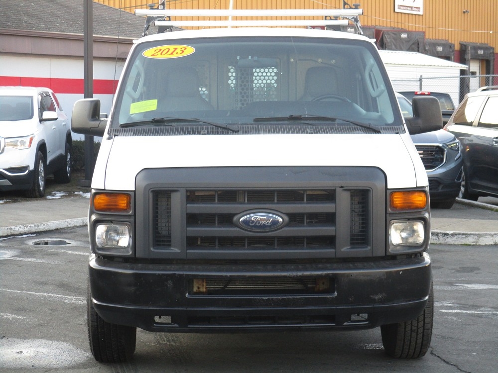 Ford Econoline Cargo Van E-250 Ext Commercial 2013