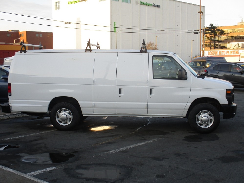 Ford Econoline Cargo Van E-250 Ext Commercial 2013