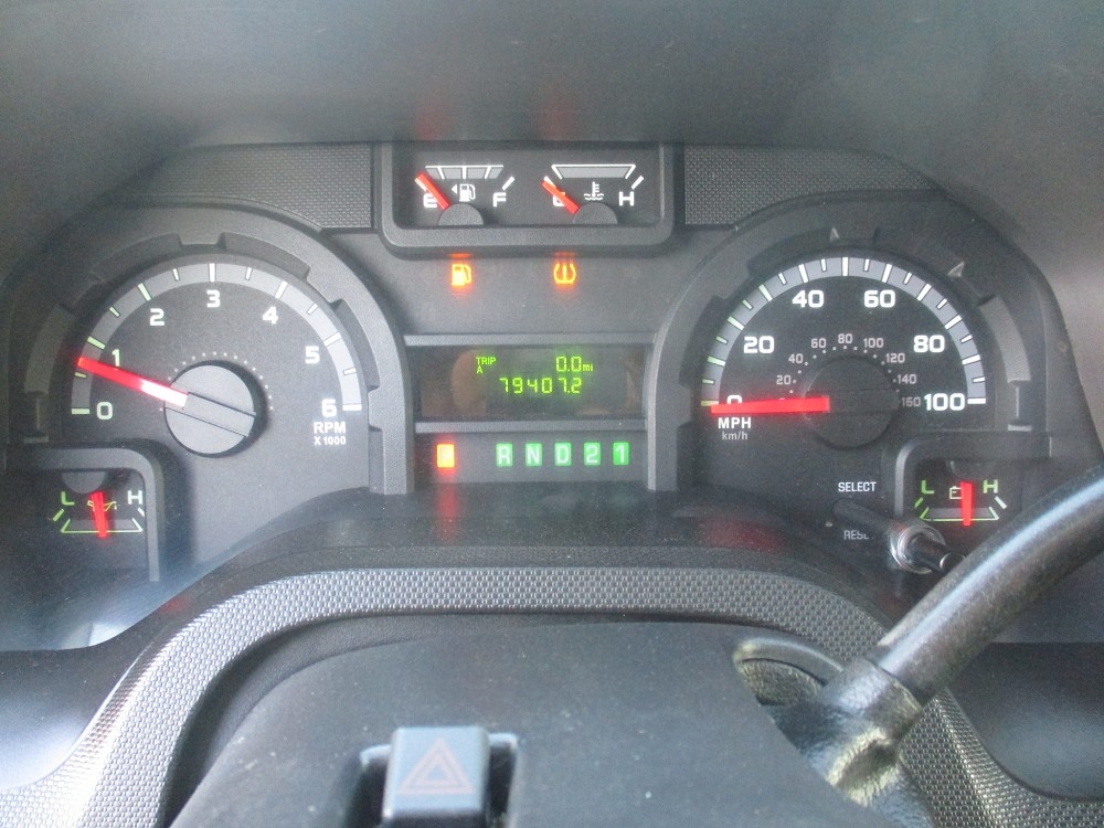 Ford Econoline Cargo Van E-250 Ext Commercial 2013