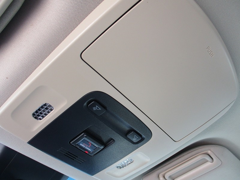 Toyota Camry LE Auto (Natl) 2020