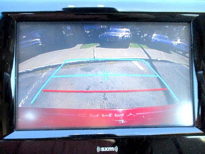 Toyota Camry LE Auto (Natl) 2020