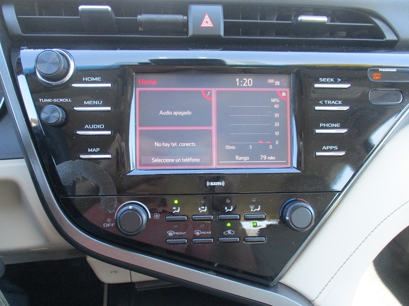 Toyota Camry LE Auto (Natl) 2020