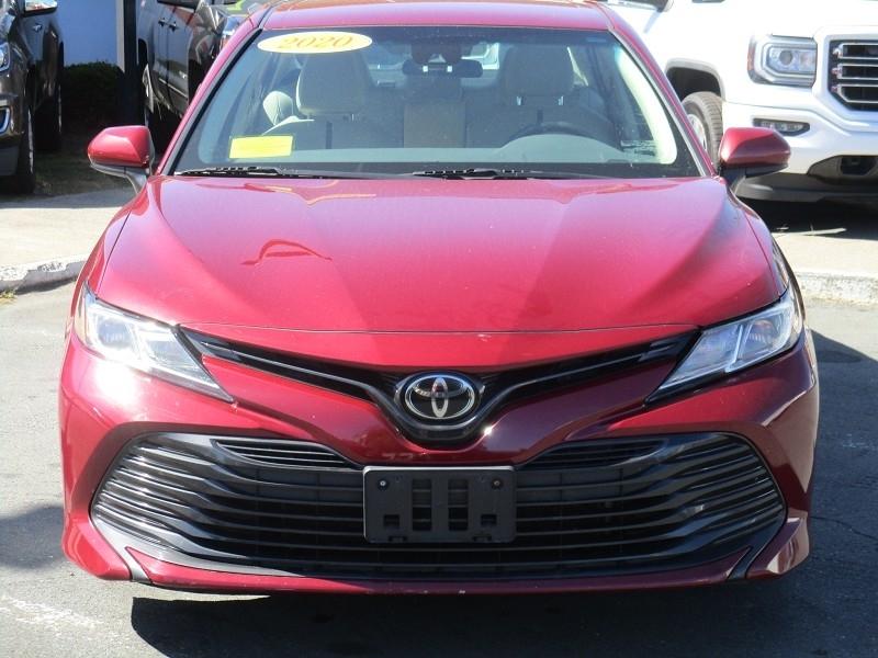 Toyota Camry LE Auto (Natl) 2020