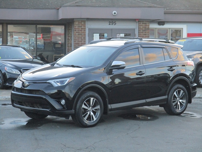 2017 Toyota RAV4 XLE AWD (Natl)