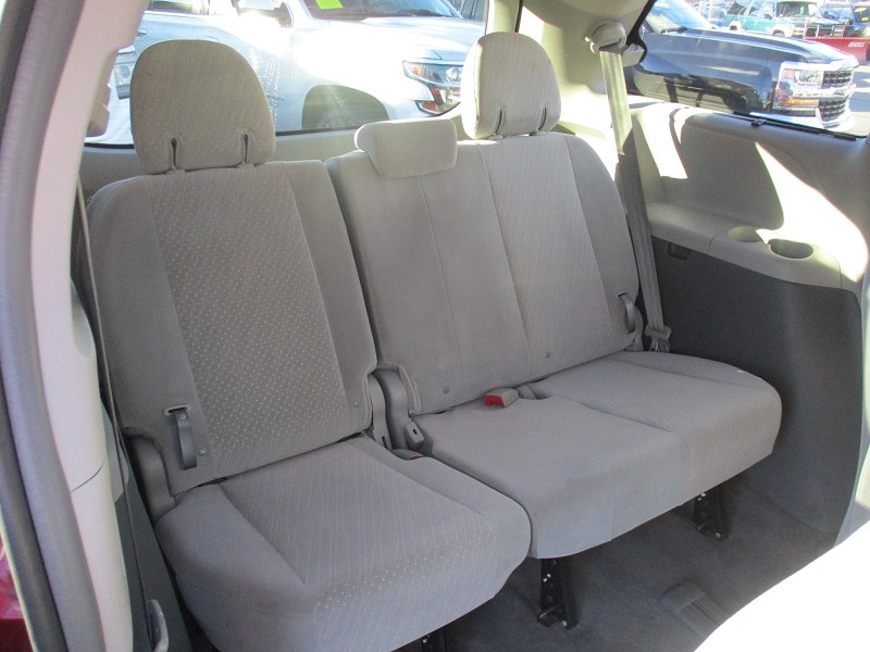 Toyota Sienna LE AWD 7-Passenger (Natl) 2018