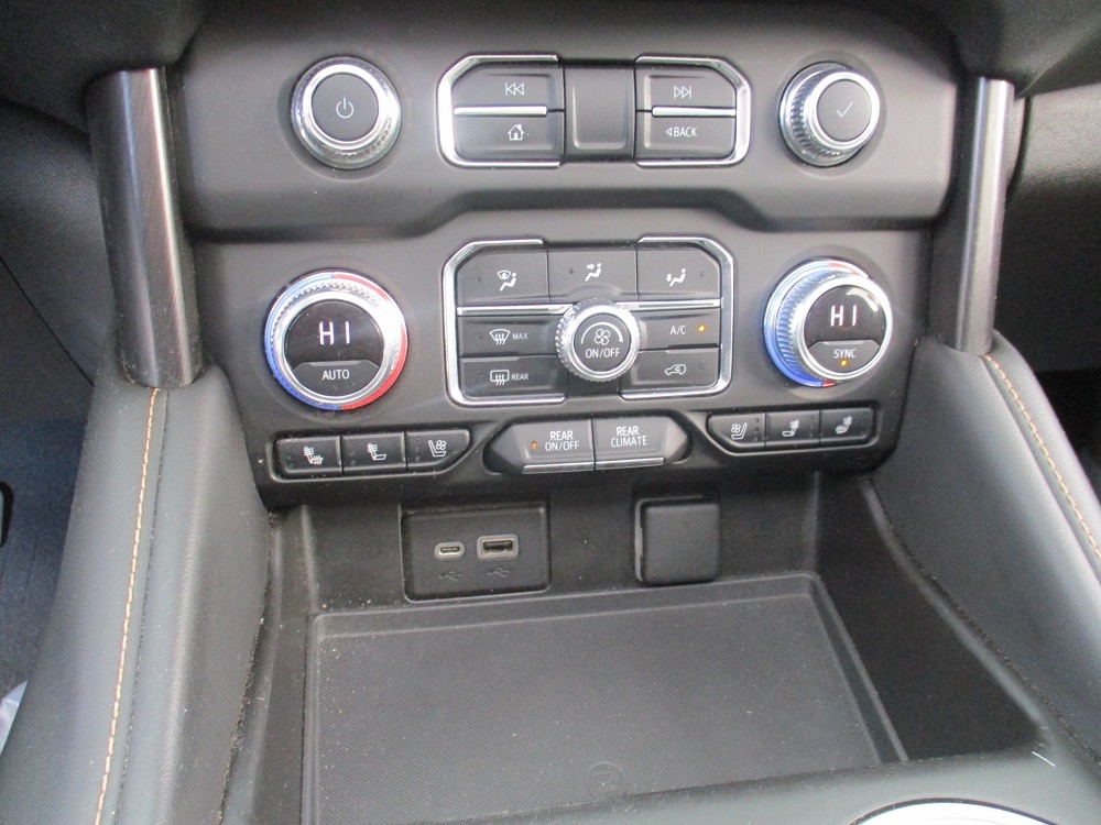 GMC Yukon 4WD 4dr AT4 2021