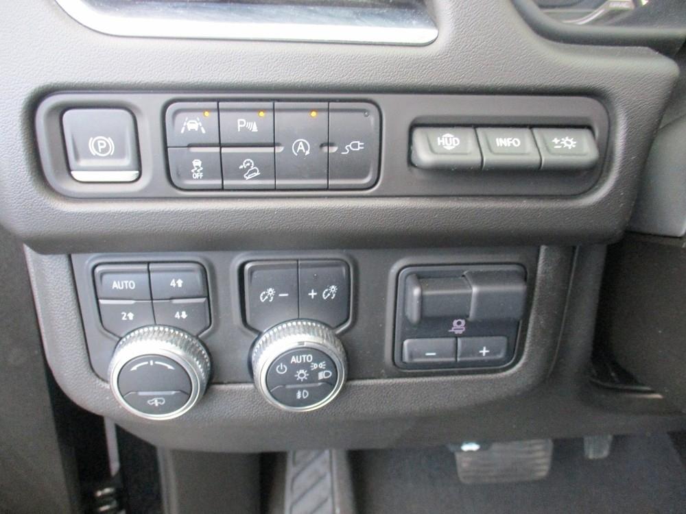 GMC Yukon 4WD 4dr AT4 2021