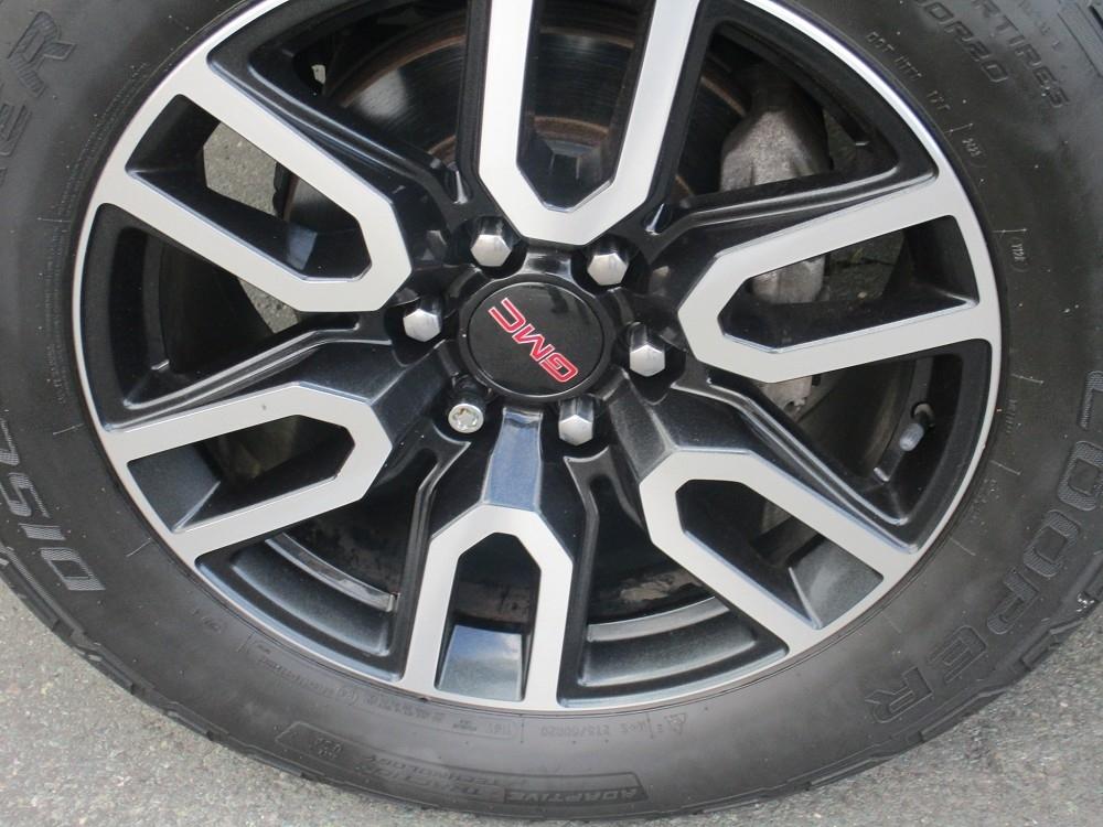 GMC Yukon 4WD 4dr AT4 2021
