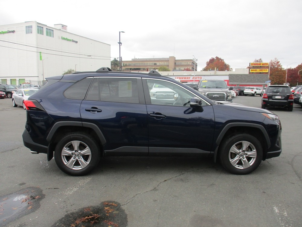 Toyota RAV4 XLE AWD (Natl) 2022 Toyota RAV4 XLE AWD (Natl) 2022