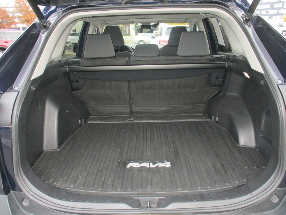 Toyota RAV4 XLE AWD (Natl) 2022