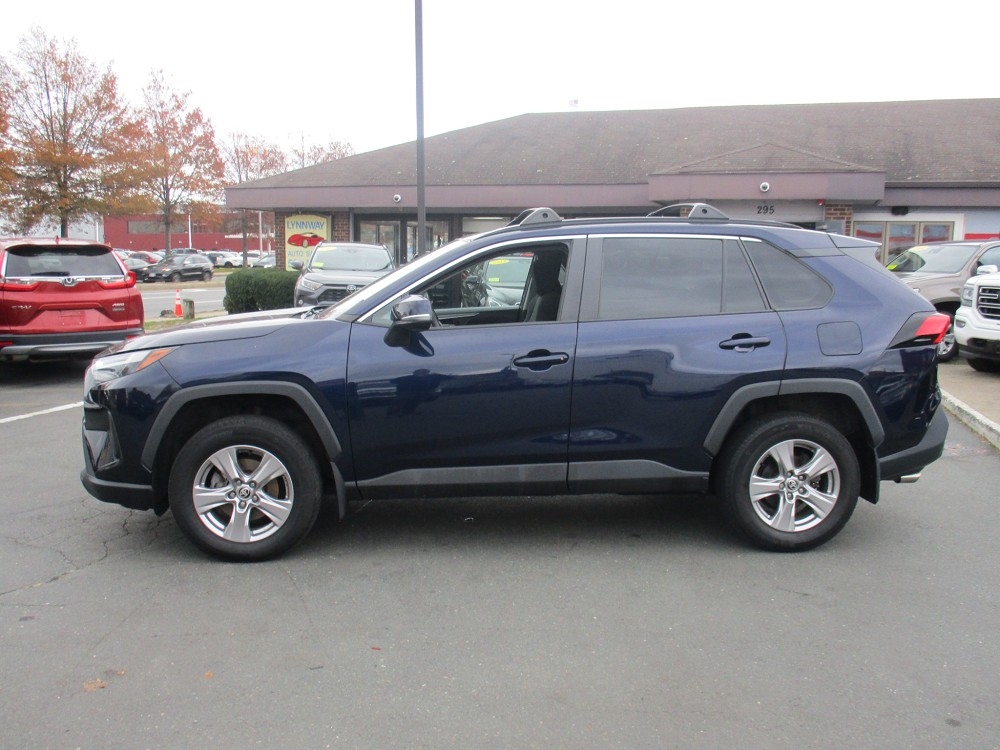 Toyota RAV4 XLE AWD (Natl) 2022