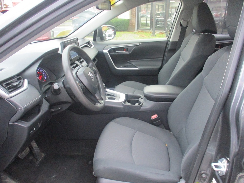 Toyota RAV4 XLE AWD (Natl) 2019