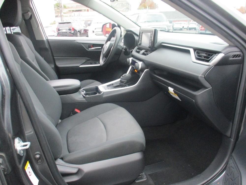 Toyota RAV4 XLE AWD (Natl) 2019