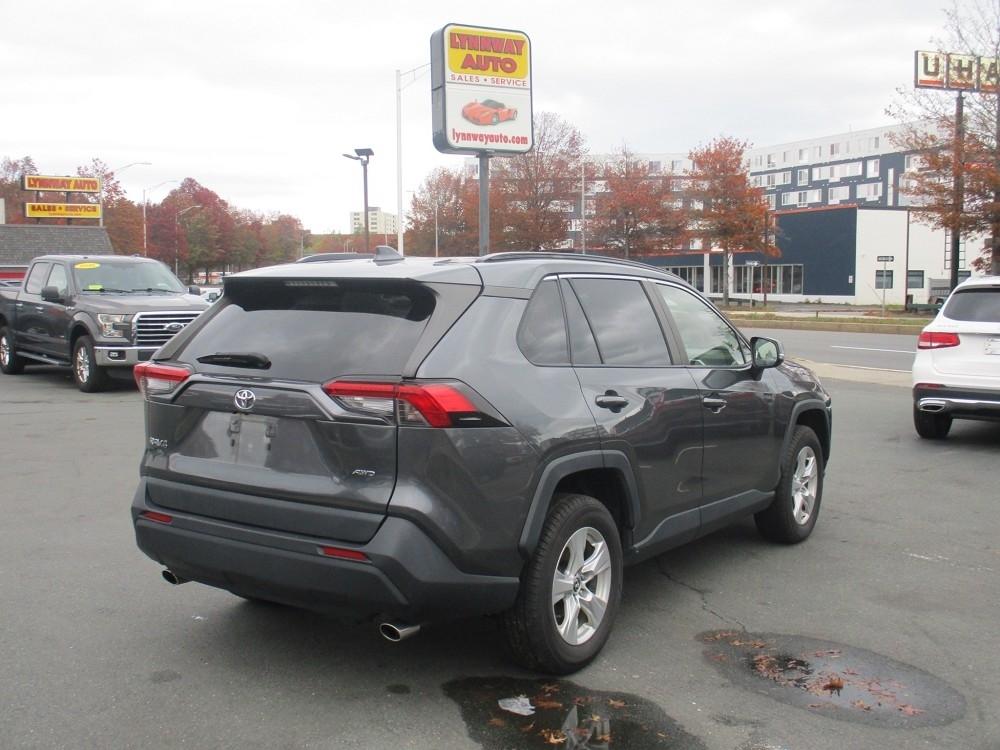 Toyota RAV4 XLE AWD (Natl) 2019