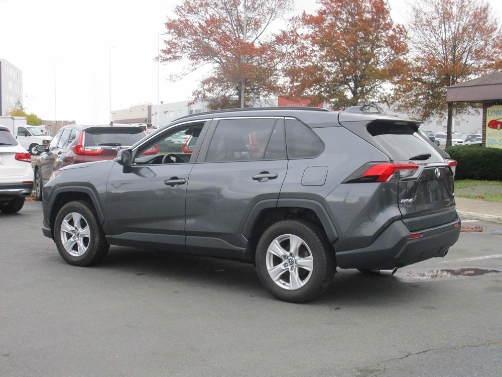Toyota RAV4 XLE AWD (Natl) 2019