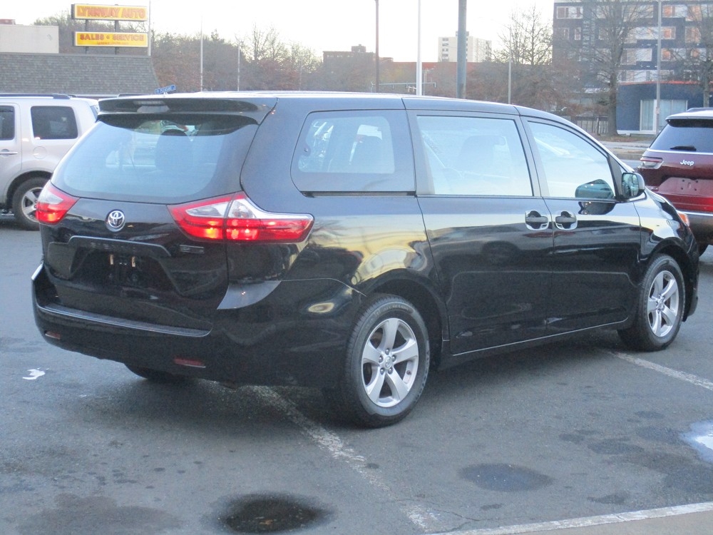 Toyota Sienna L FWD 7-Passenger (Natl) 2017