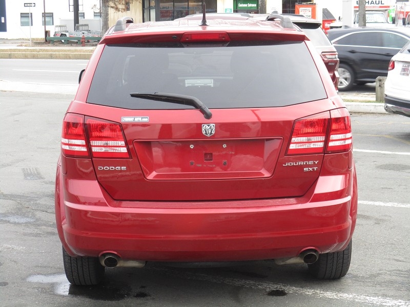 Dodge Journey FWD 4dr SXT 2010