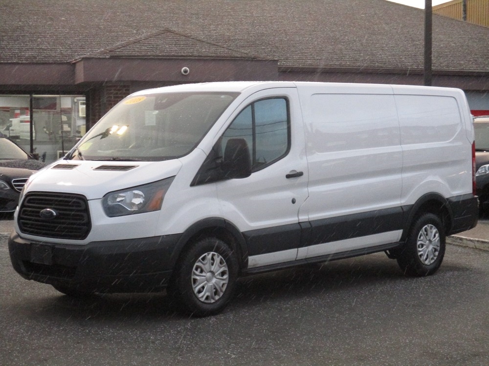 2018 Ford Transit Van Base's photo