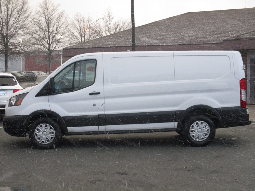 Ford Transit Van T-150 130" Low Rf 8600 GVWR Swing-Out RH Dr 2018