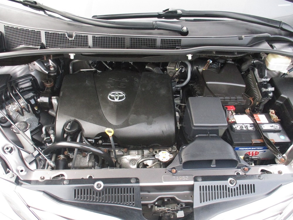 Toyota Sienna LE AWD 7-Passenger (Natl) 2017