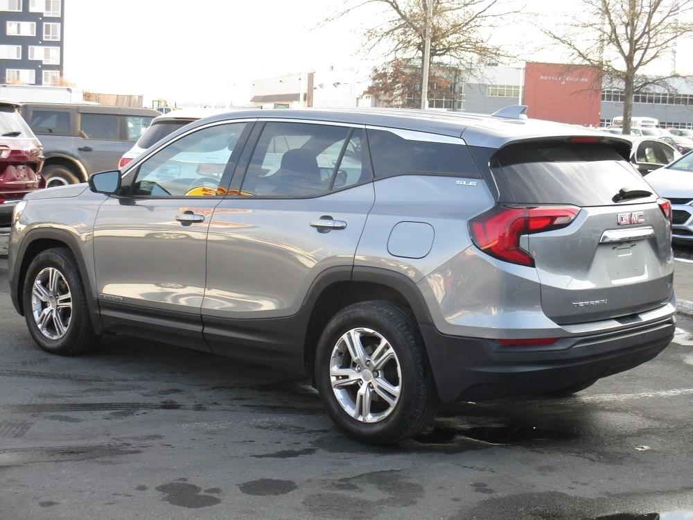 GMC Terrain FWD 4dr SLE 2020