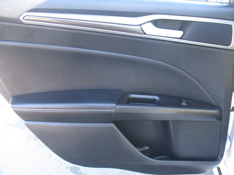 Ford Fusion SEL FWD 2019