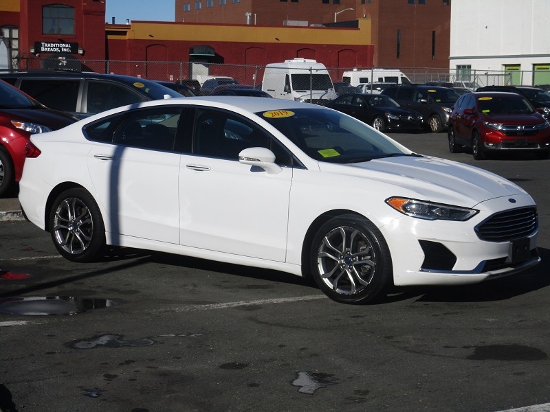 Ford Fusion SEL FWD 2019