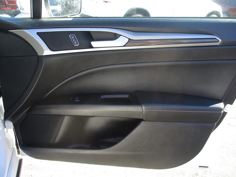 Ford Fusion SEL FWD 2019