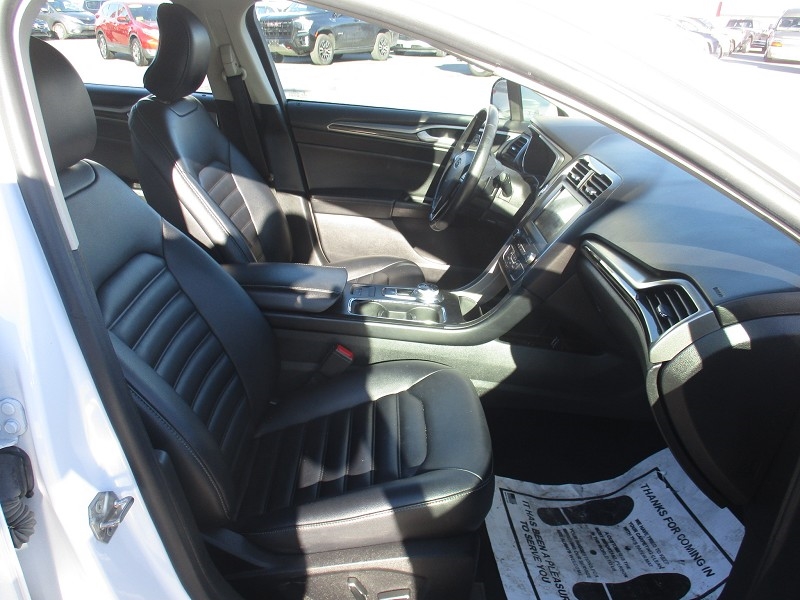 Ford Fusion SEL FWD 2019