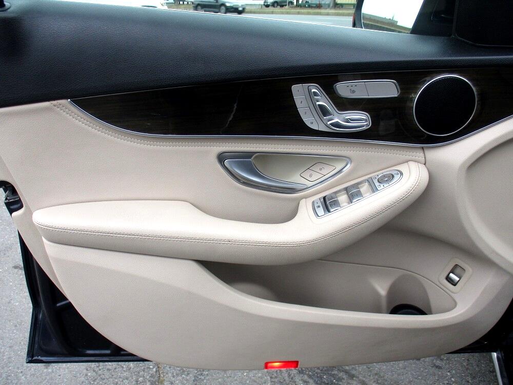 Mercedes-Benz C-Class 4dr Sdn C 300 4MATIC 2016