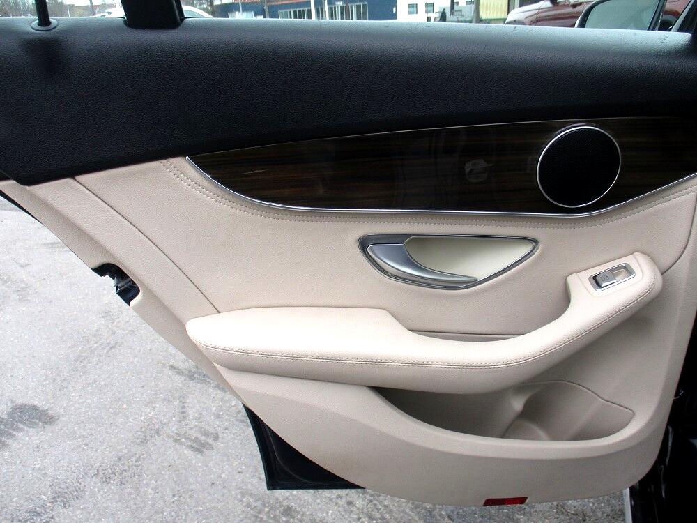 Mercedes-Benz C-Class 4dr Sdn C 300 4MATIC 2016