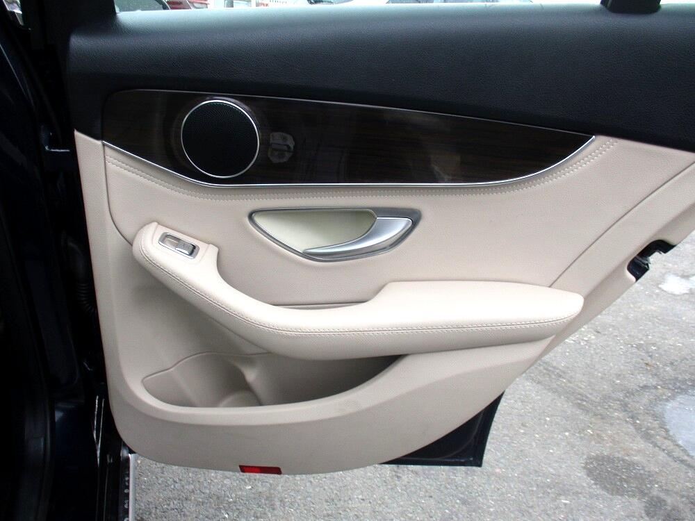 Mercedes-Benz C-Class 4dr Sdn C 300 4MATIC 2016