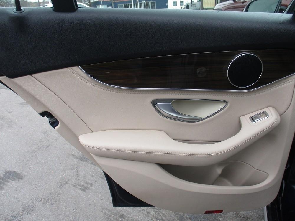Mercedes-Benz C-Class 4dr Sdn C 300 4MATIC 2016