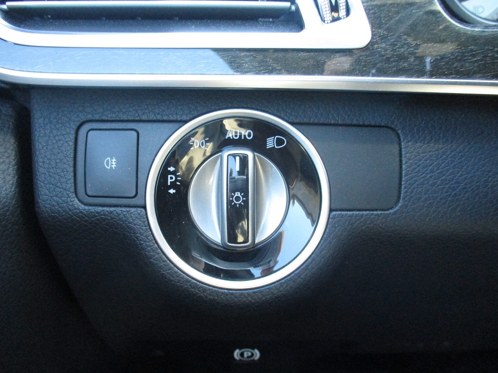 Mercedes-Benz E-Class 4dr Sdn E 550 Sport 4MATIC 2014