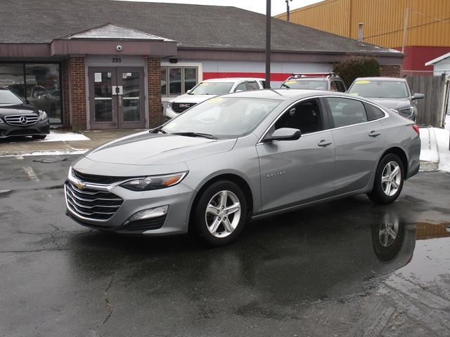 Gray 2023 Chevrolet Malibu LT with 1LT FWD Sedan Front-Wheel Drive Automatic