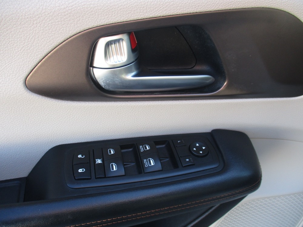 Chrysler Pacifica Touring FWD 2017