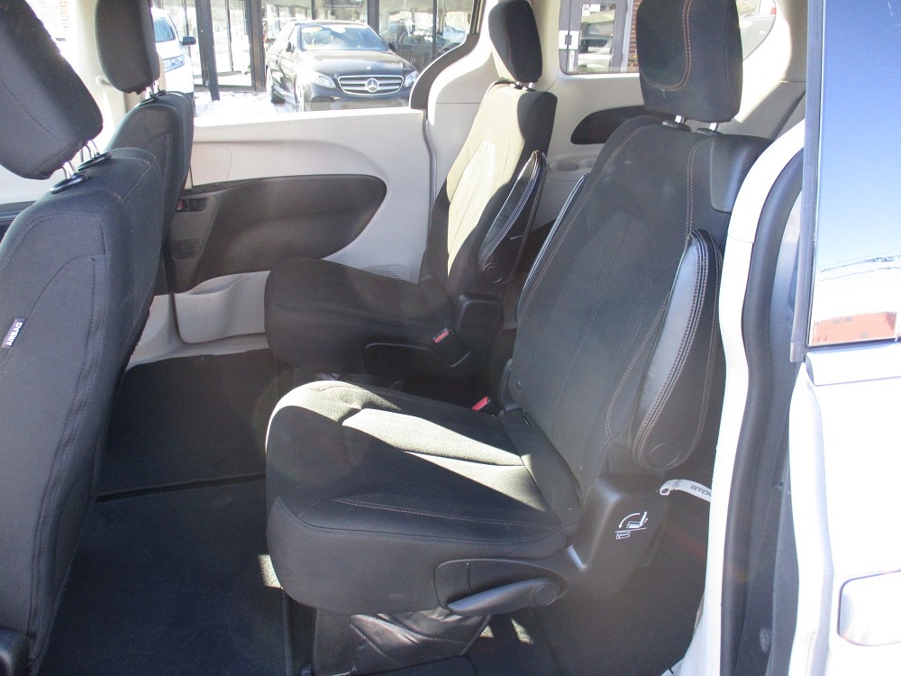 Chrysler Pacifica Touring FWD 2017