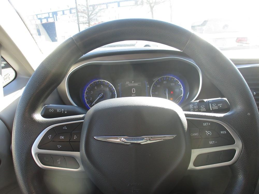 Chrysler Pacifica Touring FWD 2017