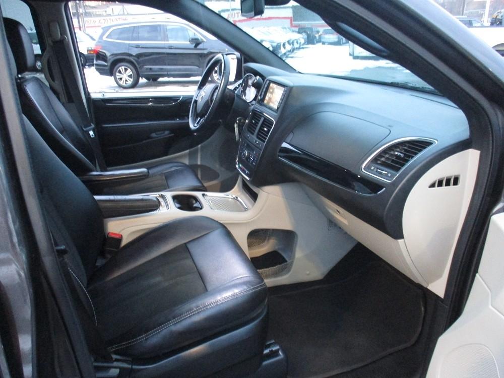 Dodge Grand Caravan SXT Wagon 2019