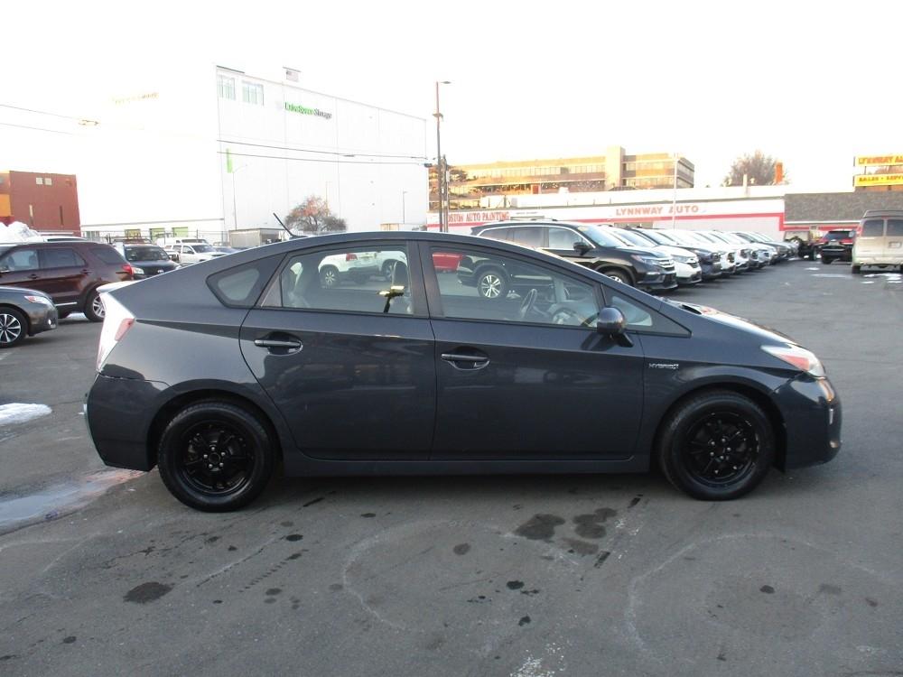 Toyota Prius 5dr HB Persona Series Special Edition (Natl) 2015