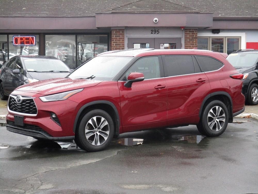 2022 Toyota Highlander XLE AWD (Natl)