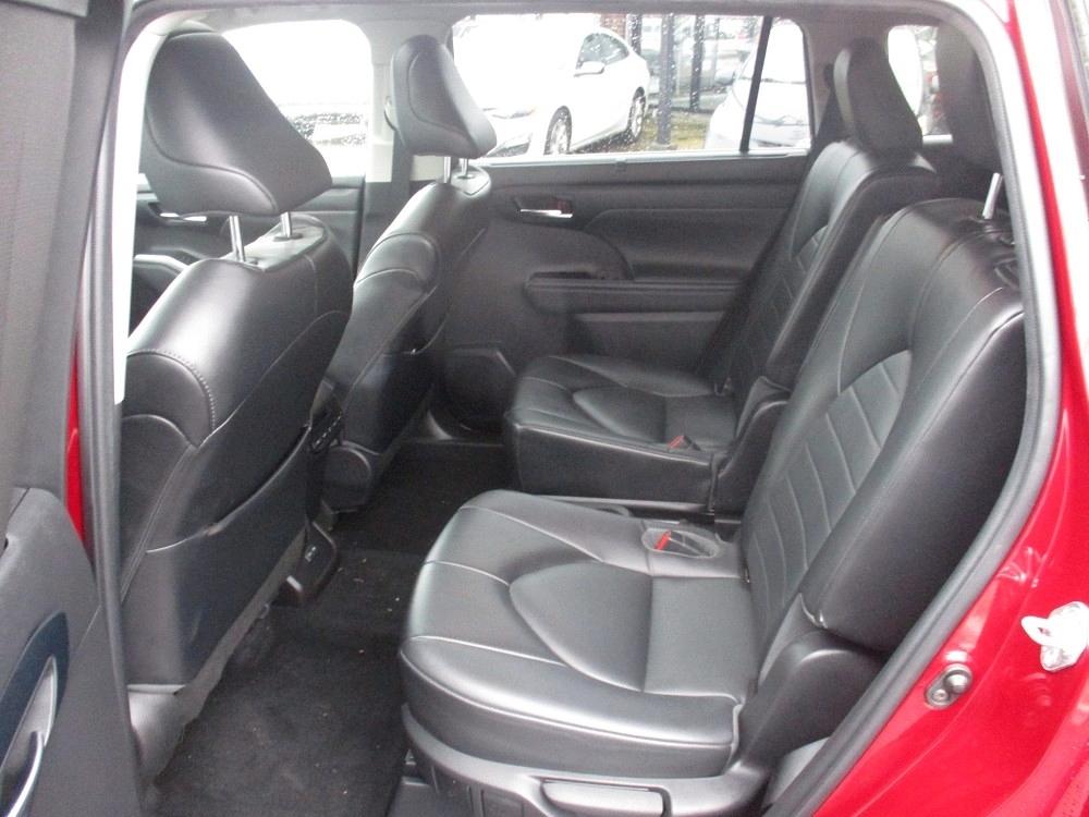 Toyota Highlander XLE AWD (Natl) 2022
