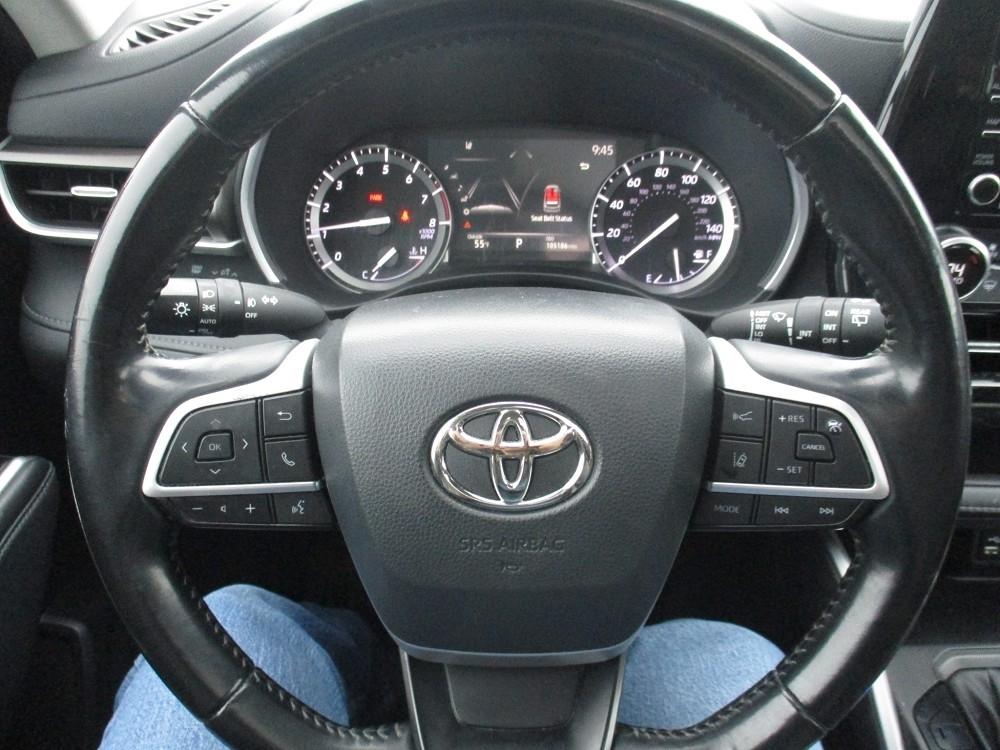 Toyota Highlander XLE AWD (Natl) 2022