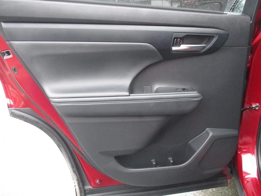 Toyota Highlander XLE AWD (Natl) 2022