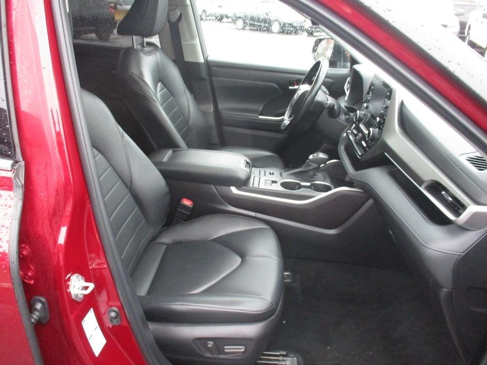 Toyota Highlander XLE AWD (Natl) 2022