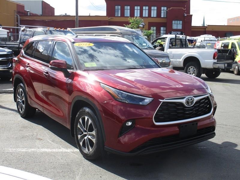 Toyota Highlander XLE AWD (Natl) 2022