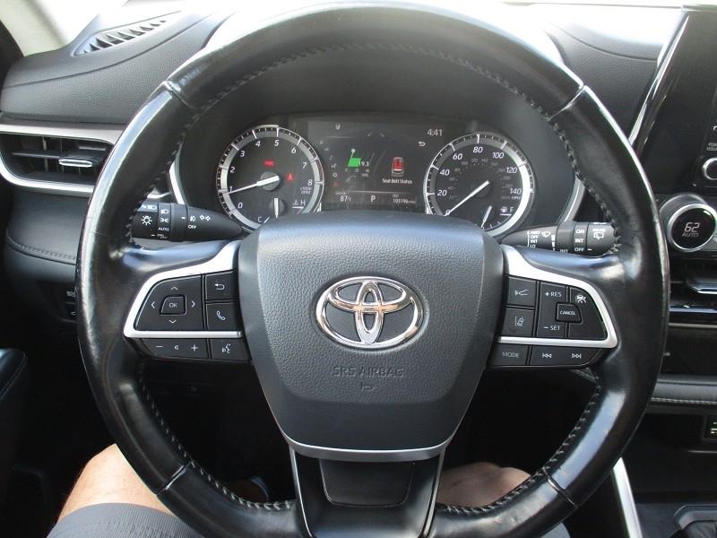 Toyota Highlander XLE AWD (Natl) 2022