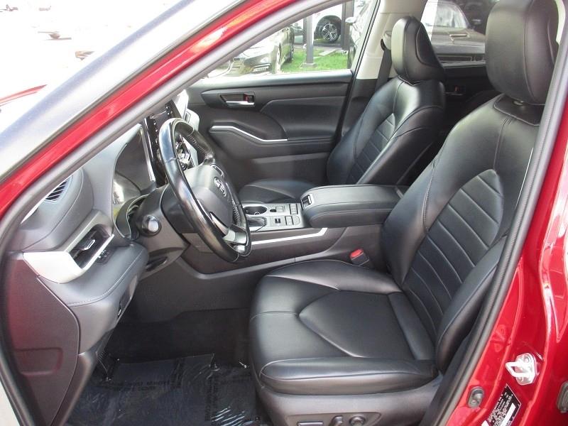 Toyota Highlander XLE AWD (Natl) 2022