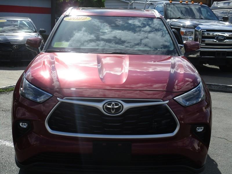 Toyota Highlander XLE AWD (Natl) 2022